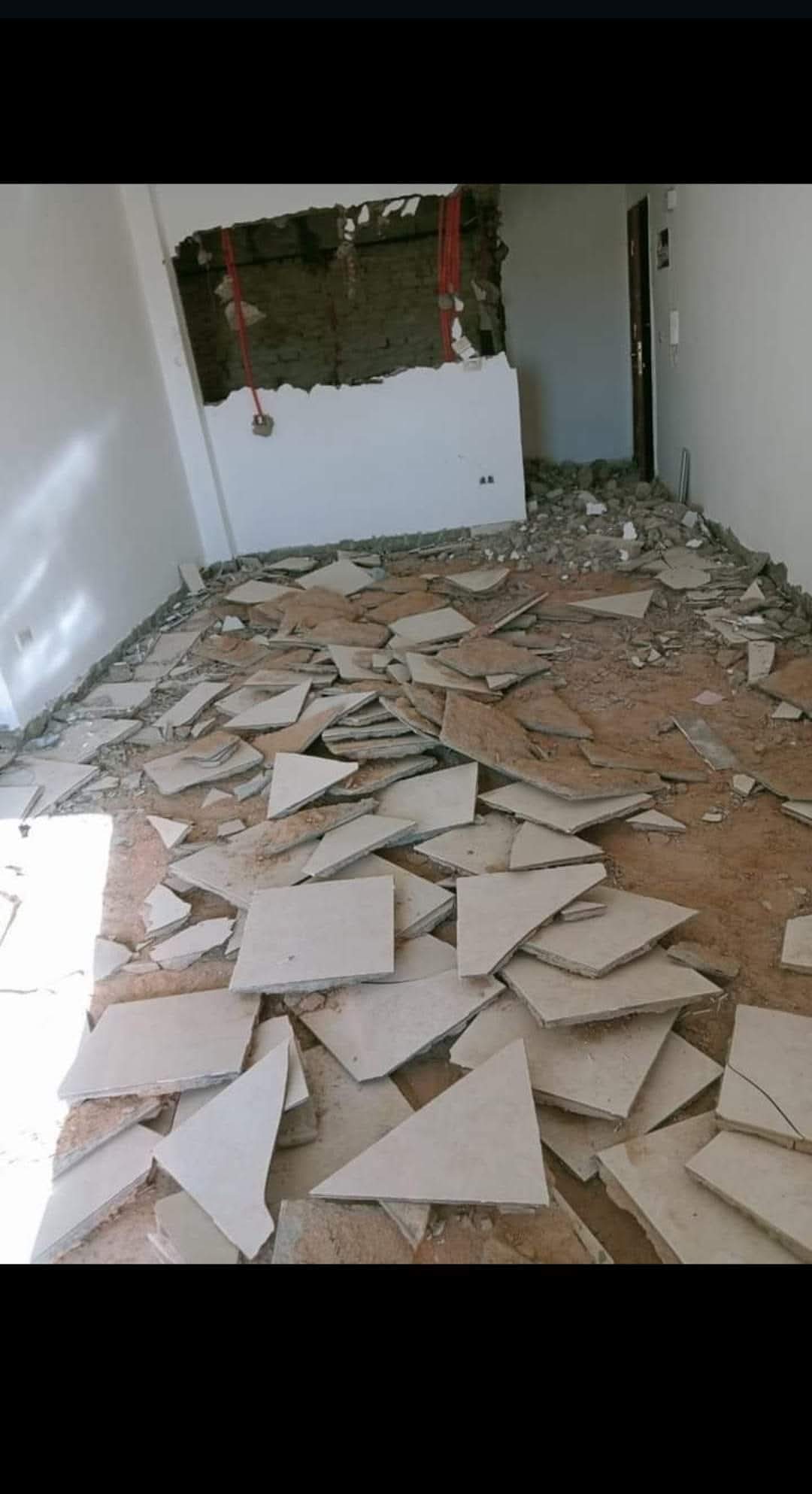 تكسير أرضيات سيراميك ورخام بواسطة فريق ابو زياد للتكسير